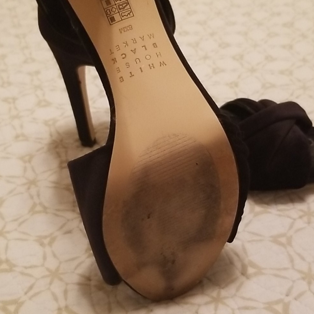 Heels - Picture 5 of 6